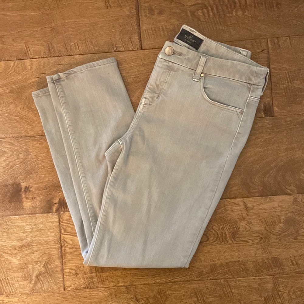 Chico's Women's Tan Color So Slimming Ankle Zipper Pants Sz 0